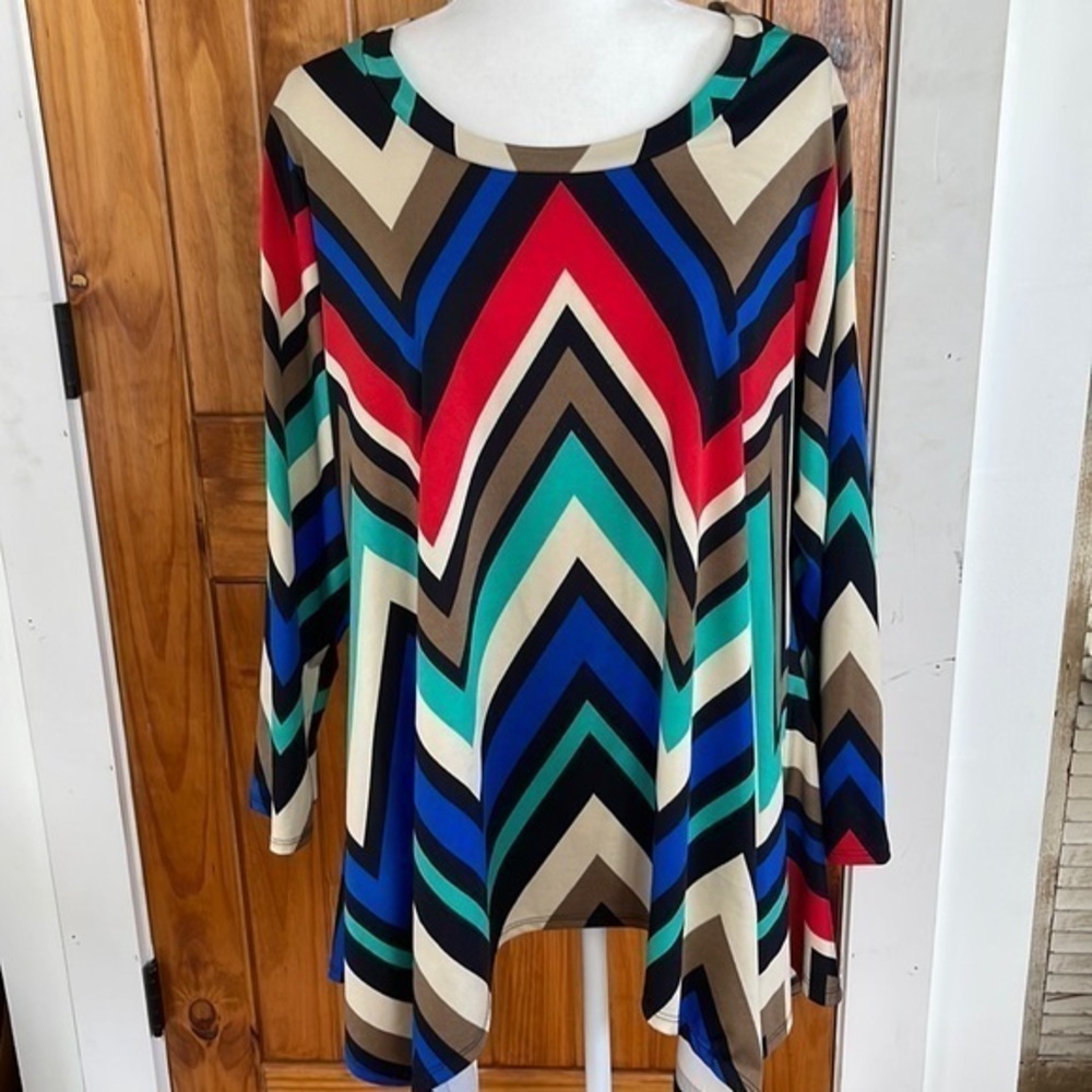 Sunny Leigh long sleeve Knit Top Tunic plus size 1X flame stitch Colorful